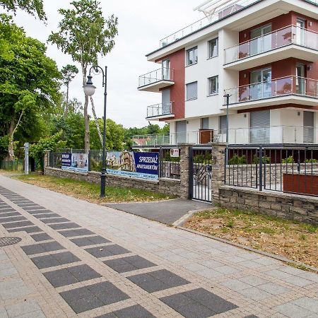 Apartament Wiatr I Woda Z Basenem Rewal Exterior foto