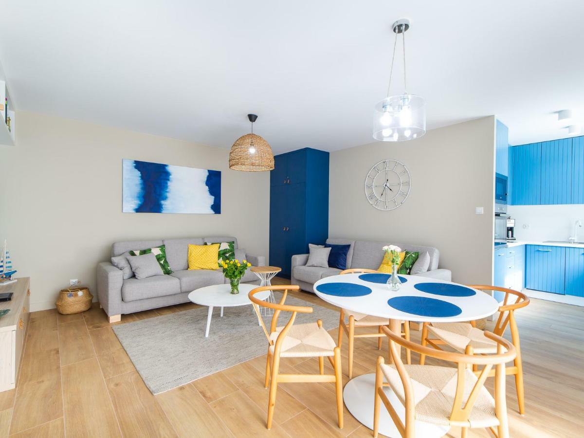 Apartament Wiatr I Woda Z Basenem Rewal Exterior foto